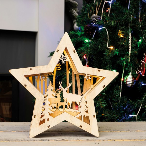 St Helens Wooden Light Up Star Festive Scene
