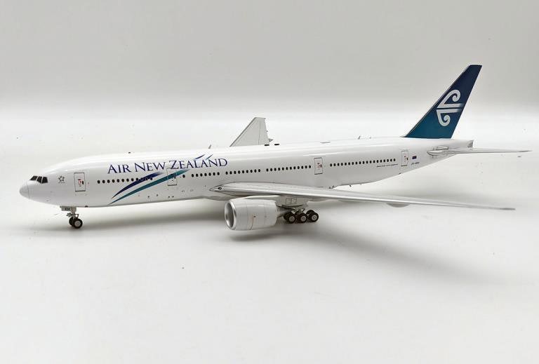 MCSlots Air New Zealand Boeing 777-219/ER ZK-OKH 1:200 Inflight200 IF772NZ1122