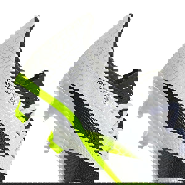 7de7b3f0c4f845270378e95191761172