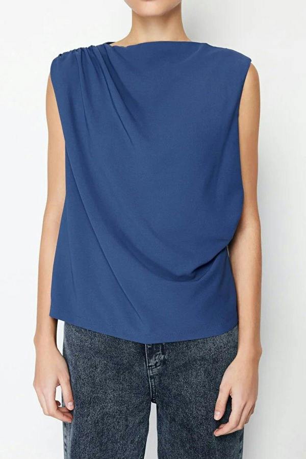 WOVCOR Crew Neck Woven Blouse with Gathering Detail