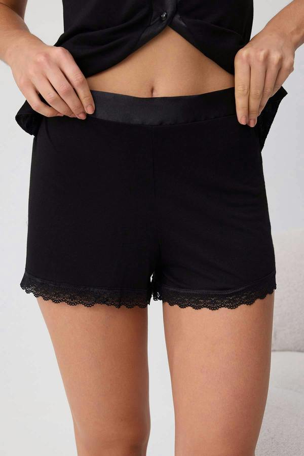 Lace and Satin Detail V Neck Strappy 4 Piece Pyjama Set