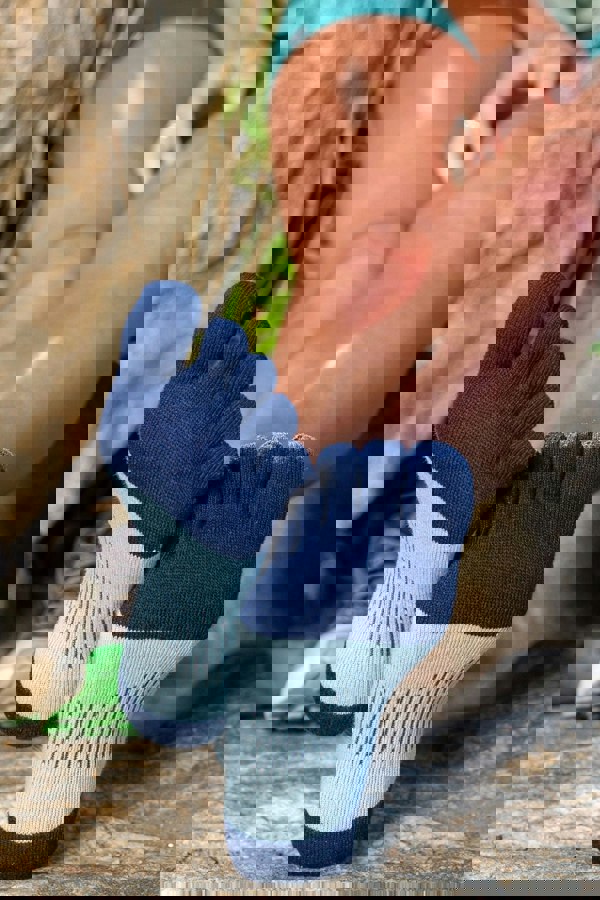 Injinji Women's Lightweight No-Show Toe Socks (INJ-WNS)