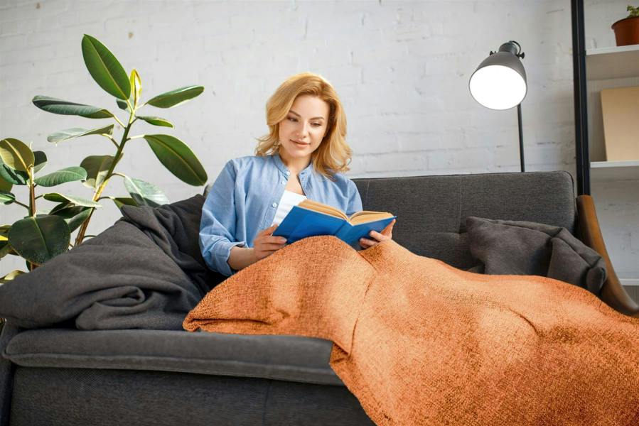 Darcy Tassel Burnt Orange Throw 50x60"