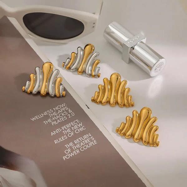 Elk & Bloom Chunky 14K Gold Molten Wave Studs