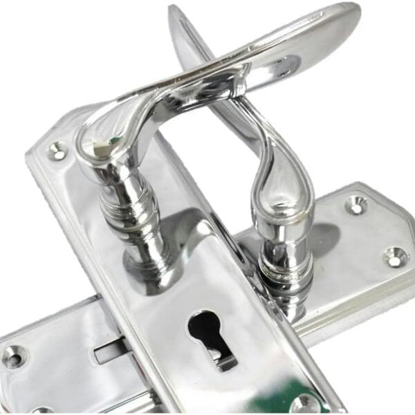 EDH Door Hardware Stellar Lever Lock Door Handles 167mm – Polished Chrome – 1 Pair