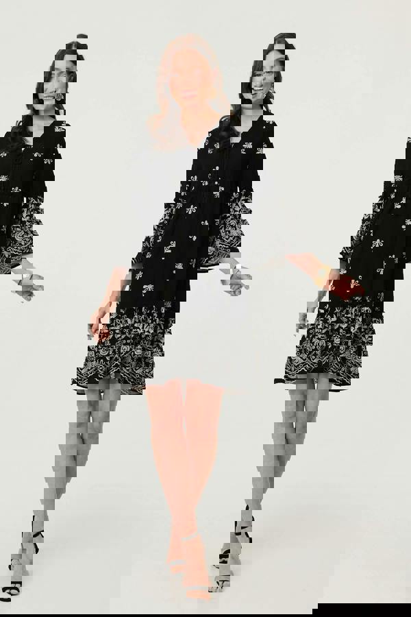 Black | Border Print Relaxed Tiered Short Dress