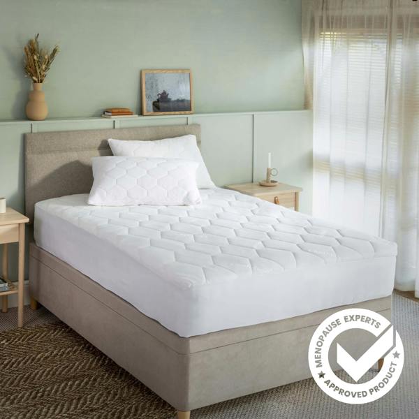 Waterproof Coolmax Mattress Protector detail view 2 | Soak and Sleep