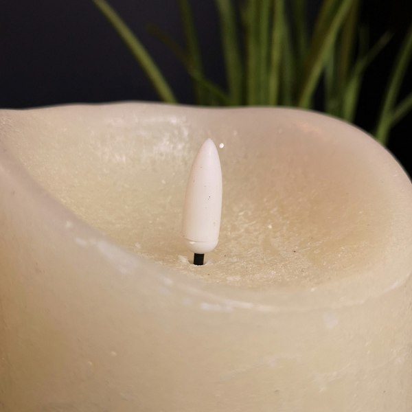 Samuel Alexander 18cm Premier Christmas Cream Flickerbright Candle with Timer