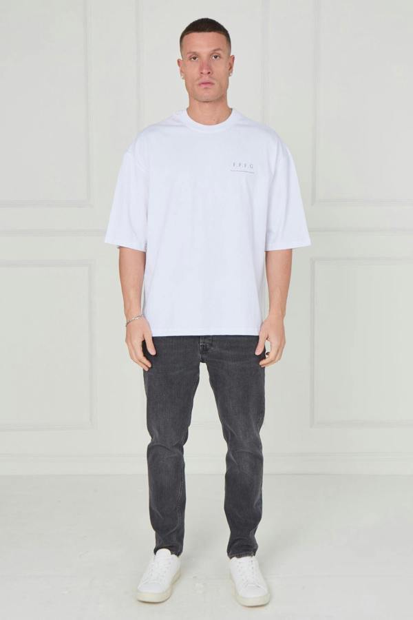 Men’s Oversized Heavyweight T-Shirt – “Forever Forward. Forever Grateful.”
