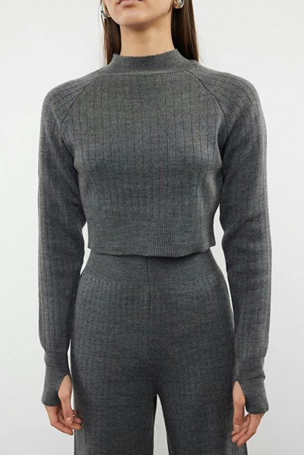 WOVCOR 2-Piece Crop Knit Top & Pants Set with Finger Detail