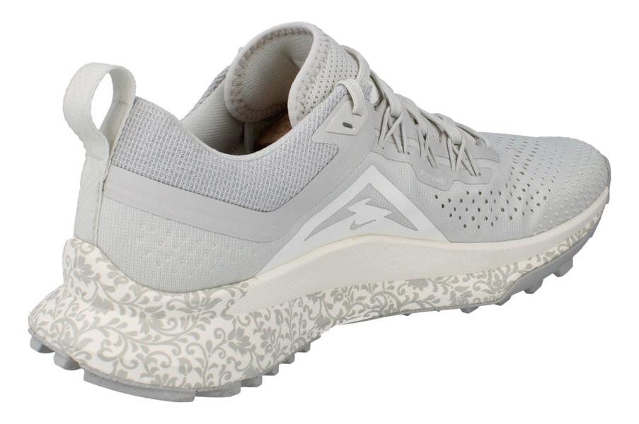 Nike Womens React Pegasus Trail 4 Running Trainers Fz3778 Sneakers Shoes  072 - Light Bone Sail University Red 072 - Photo 2