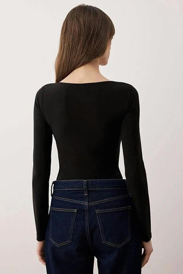 WOVCOR V-Neck Knit Bodysuit with Accessory Detail