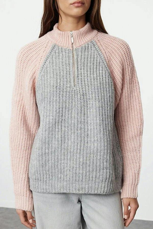 WOVCOR Color Block Soft-Textured Knit Sweater