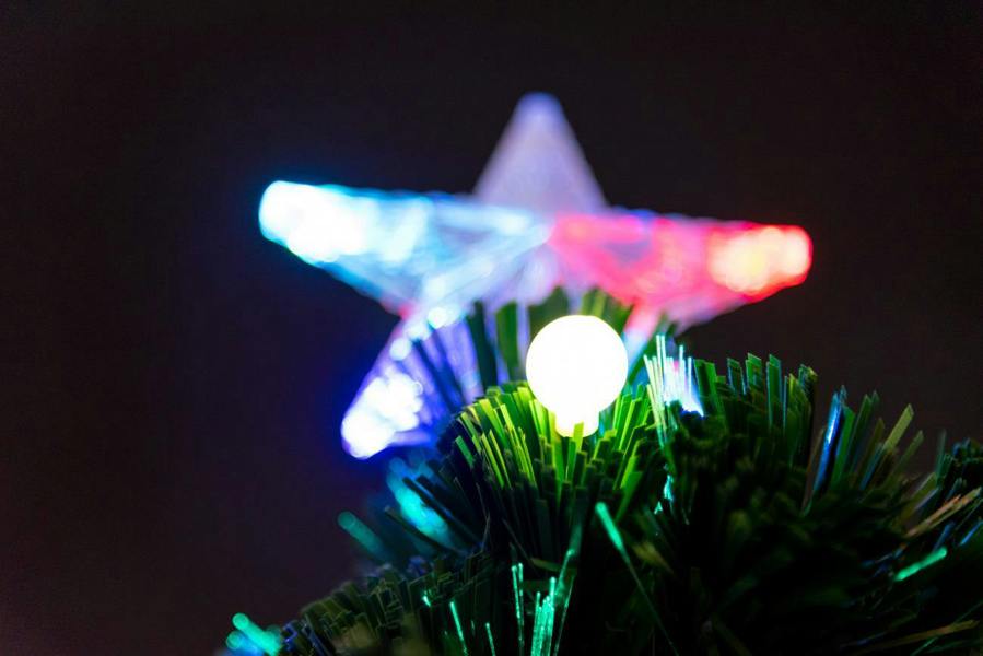 2ft to 6ft Pre-Lit Fibre Optic Christmas Trees with Berries, PVC and LEDs image 5