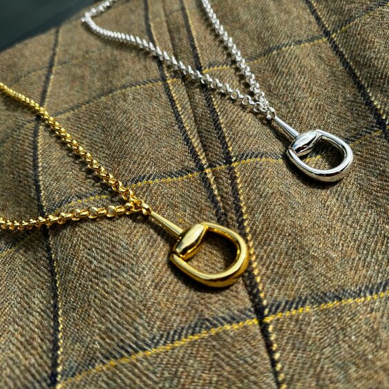 Reeves & Reeves Supersize Half Snaffle Necklace