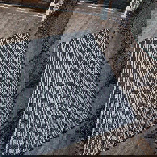 Striped Design Outdoor Rug for Garden in Black | The Rugs