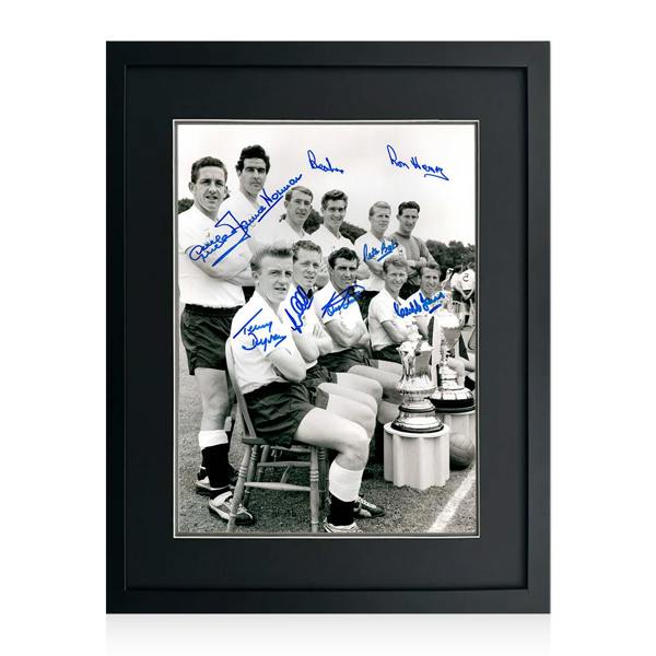 Tottenham Hotspur 1961 Squad Signed By 9 Image 2 Deluxe Mount Frame