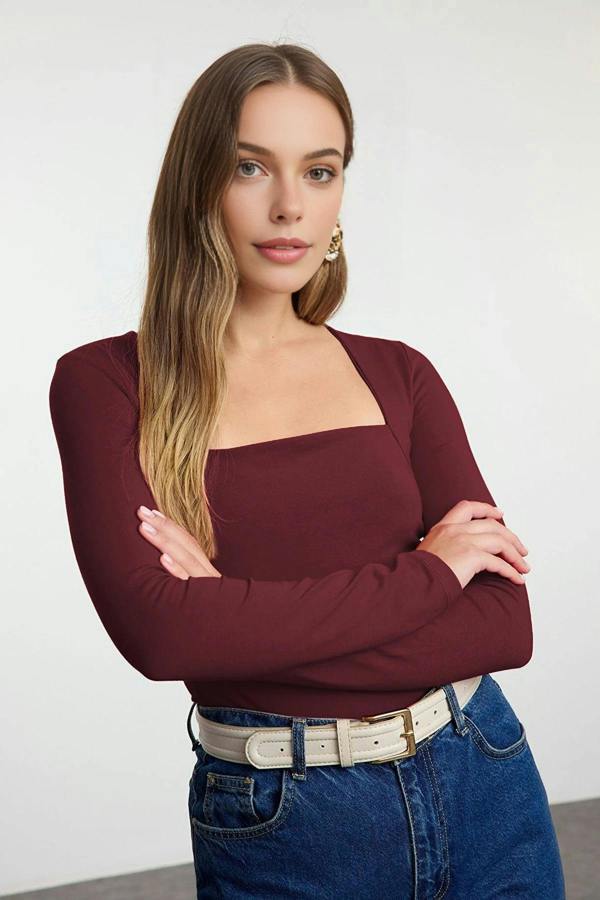 WOVCOR Square Neck Draped Detailed Fitted Knit Blouse