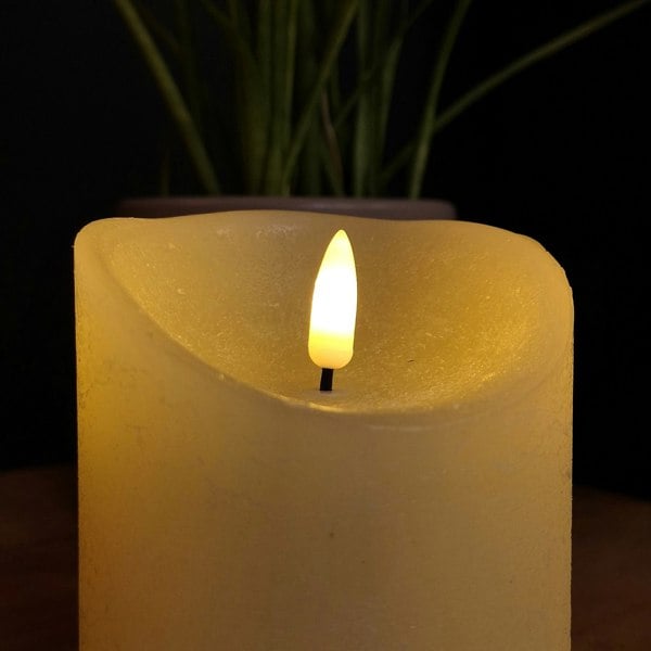 Samuel Alexander 12.5cm Battery Operated Flickering LED Candle Christmas Decoration with Timer