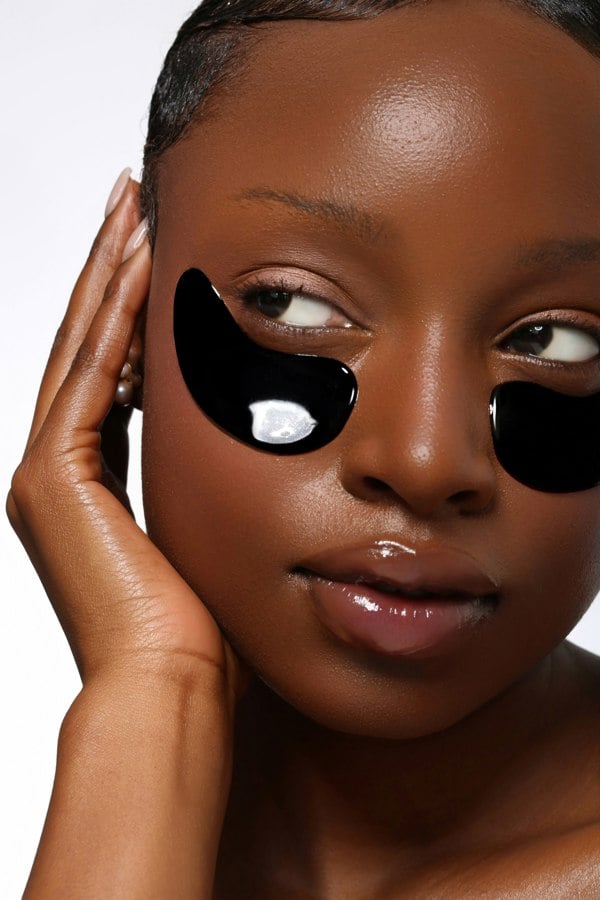 helloSKIN Charcoal Hydrogel Eye Masks