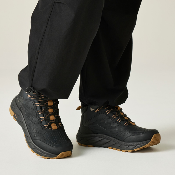 Regatta Mens Derino Mid Cut Walking Boots - Black/Rubber