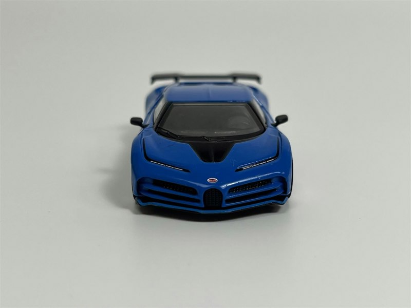 Mini GT Bugatti Centodieci Blu Bugatti LHD 1:64 Scale Mini GT MGT00586L