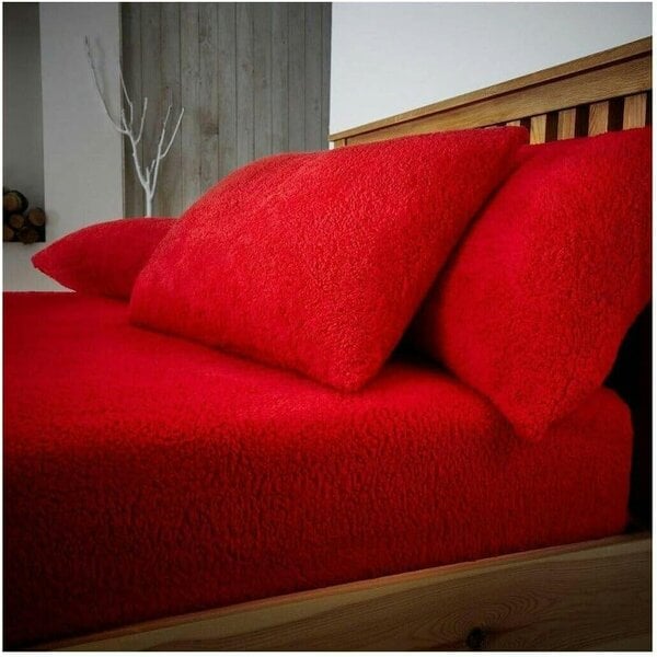 Night Zone Teddy Bear Fleece Pillowcases Pair – Soft Warm Plush Pillow Covers - Red