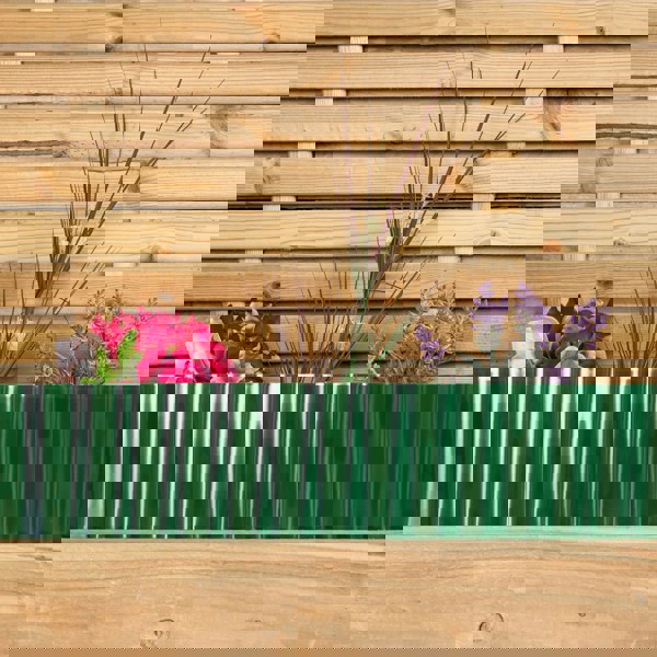 Samuel Alexander 15cm x 9m Large Plastic Corrugated Lawn Garden Edging Border in Green