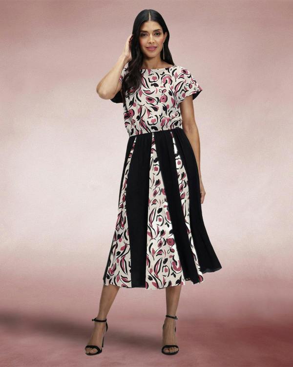 HotSquash Pleated Midi Dress