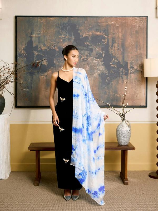 Sky Blue Shibori Silk Scarf – Hand-Dyed Mulberry Silk, Headscarf & Spring Wrap