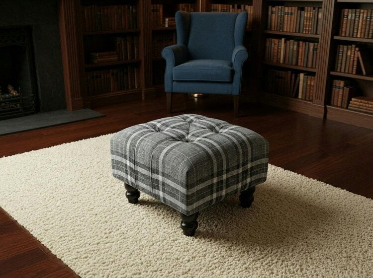 ISTOOLS Grey & Black Tartan Footstool – Chesterfield Ottoman Stool for Living Room UK - 19 x 17 Inches (48 x 43cm)