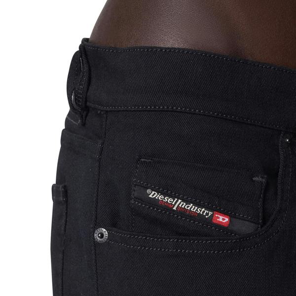 Close-up of coin pocket on Diesel D-Strukt 069YP Straight Fit Jeans in Black