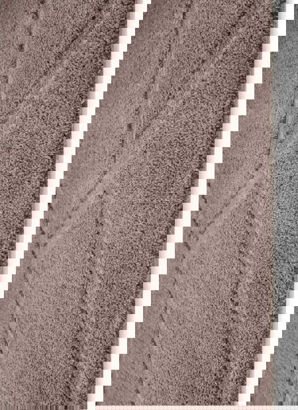 Scandinavian deep pile rug in cream and grey, featuring a soft texture and geometric pattern for modern interiors.