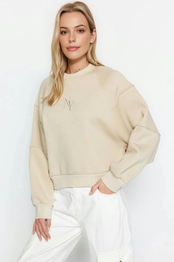 WOVCOR Crew Neck Embroidered Thick Fleece Knit Sweatshirt