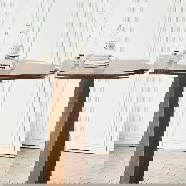 Seraphina Round Dining Table, Solid Wood-Weilai Concept-Weilai Concept