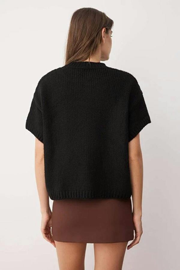 Hoxton Gal Oversized Soft-Touch Knit Sweater