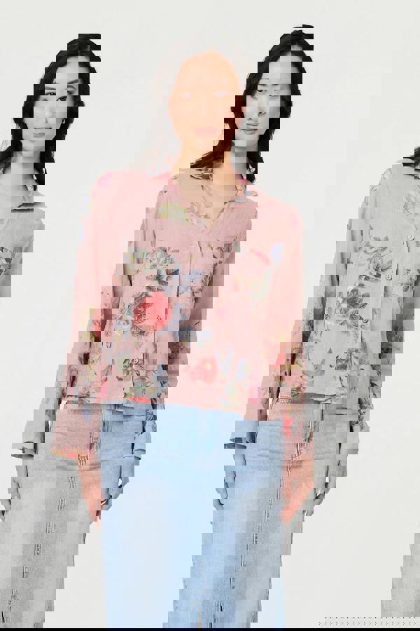 Pink | Floral 3/4 Turn-Up Sleeve Cropped Shirt : Model is 5'9"/175 cm and wears UK8/EU36/US4/AUS8