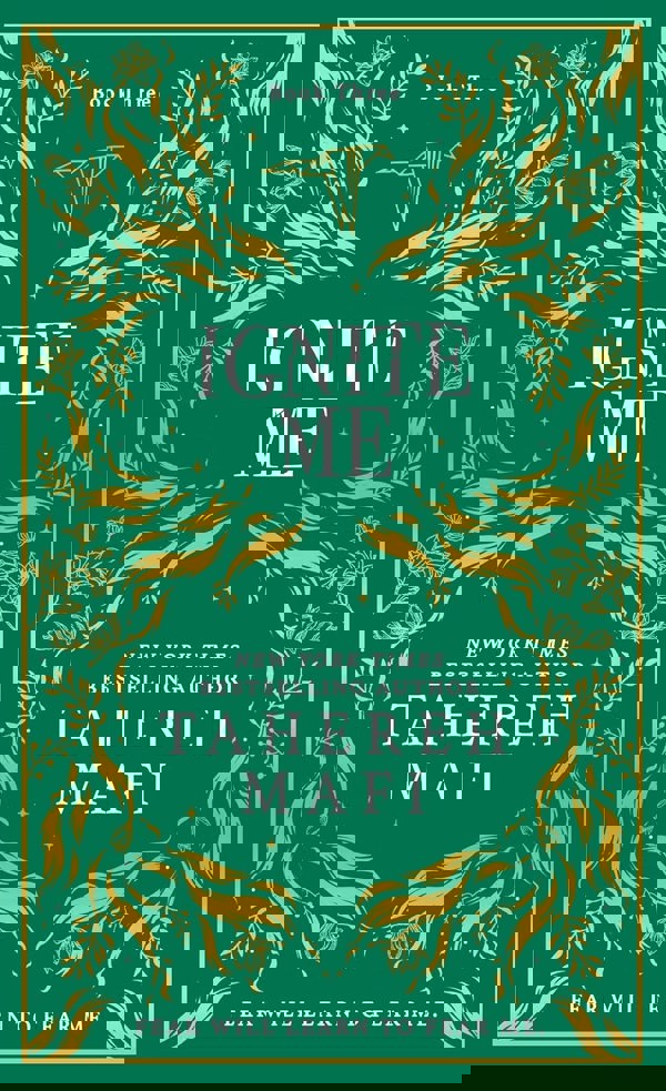 Shatter Me Collectors Edition By Tahereh Mafi 4 Books Collection Set (Shatter Me, Unravel Me, Ignite Me, Restore Me)