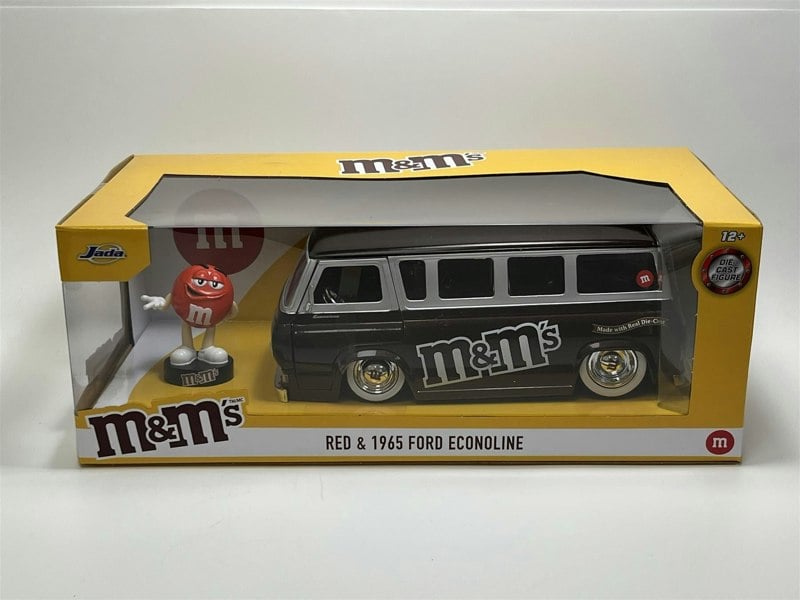Jada M&M's Red Figure and 1965 Ford Econoline 1:24 Scale 32027 253255065