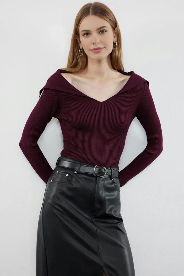 WOVCOR Carmen Collar Knit Sweater
