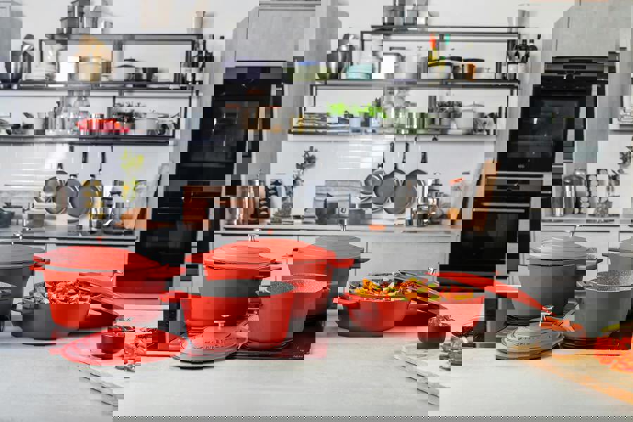 MasterClass Red Shallow Cast Aluminium Casserole Dish, 4L