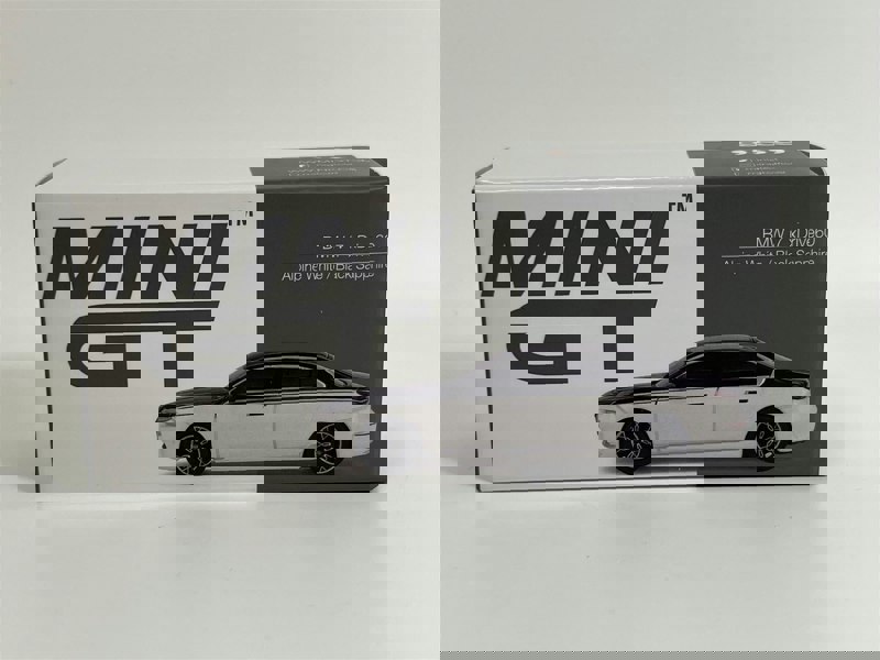 Mini GT BMW i7 xDrive60 Alpine White Black Sapphire RHD 1:64 Mini GT MGT00959R