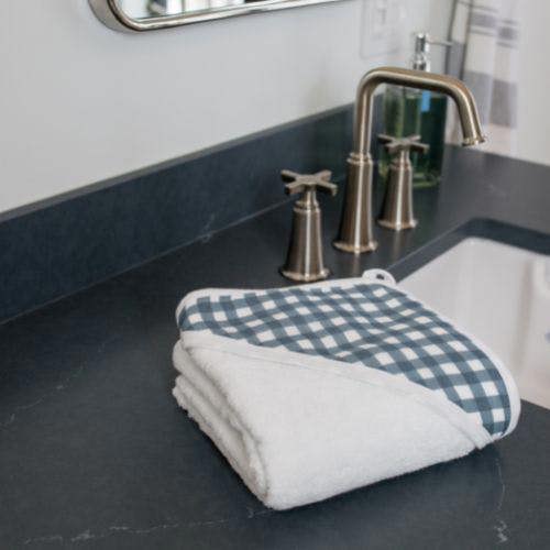 Lulujo - Hooded Towel - Navy Gingham
