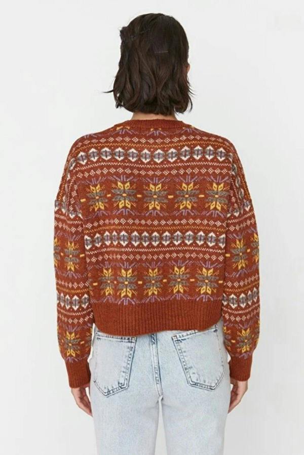 WOVCOR Soft-Textured Patterned Oversize Knit Sweater