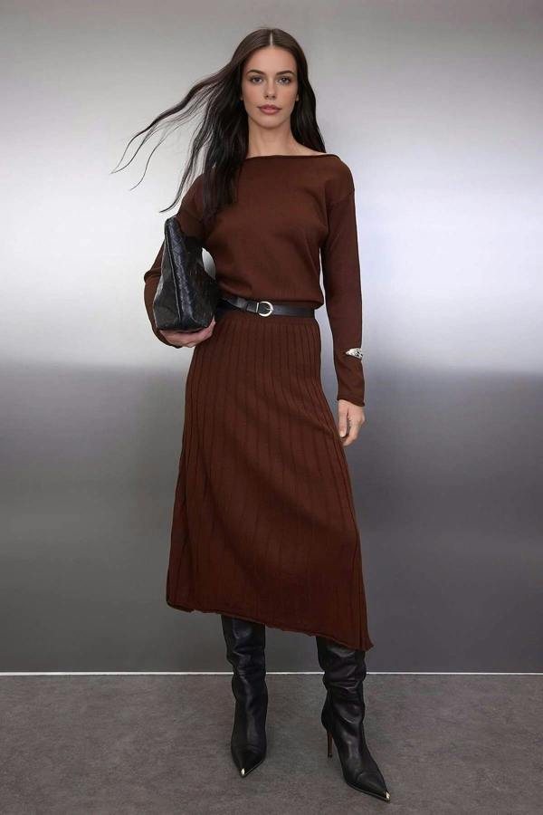 WOVCOR A-line Boat Neck Maxi Knit Belted Long Dress