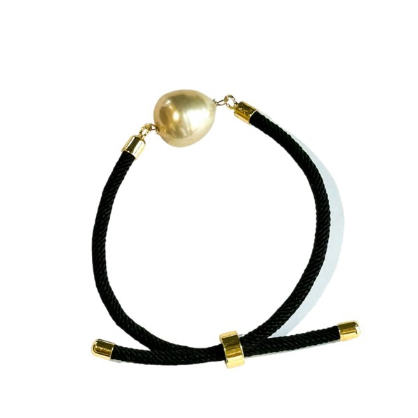 The Oro Adjustable bracelet