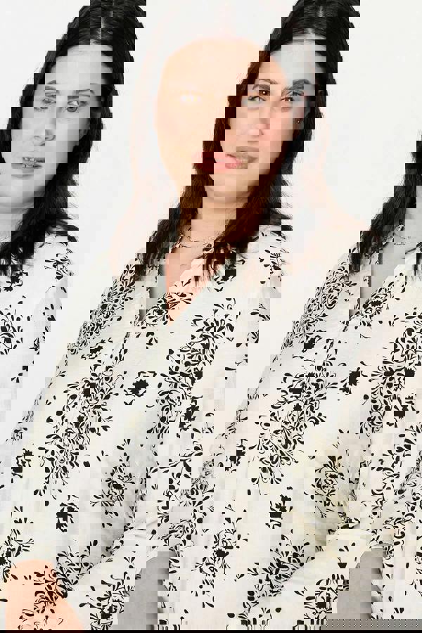 White | Curve Printed Turn-Up Sleeve Blouse