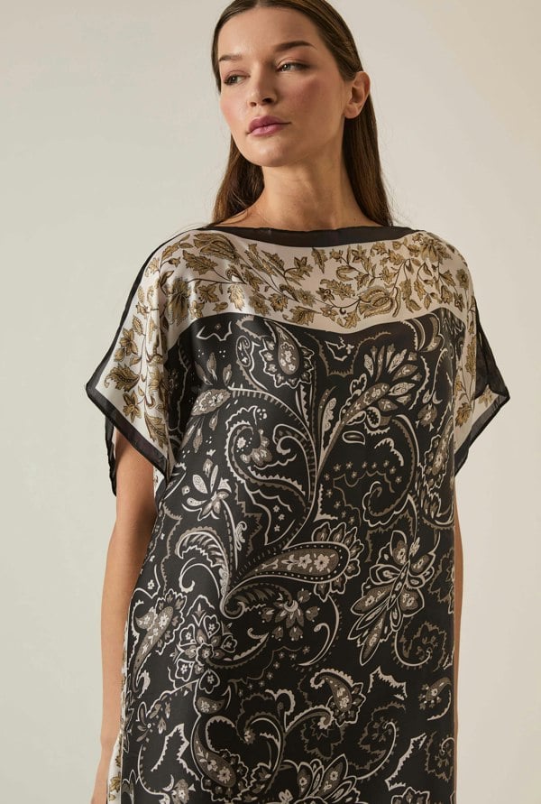 Floral paisley maxi kaftan with relaxed fit