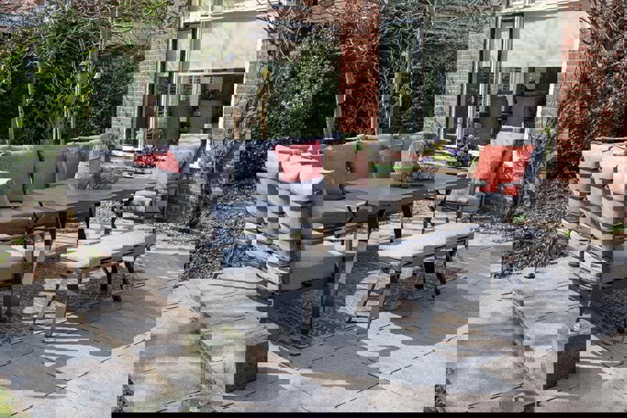 Garden Impressions Sergio - Lounge & Dining Corner Sofa, with Table, Bench and Optional Chair - Light Grey Cushions