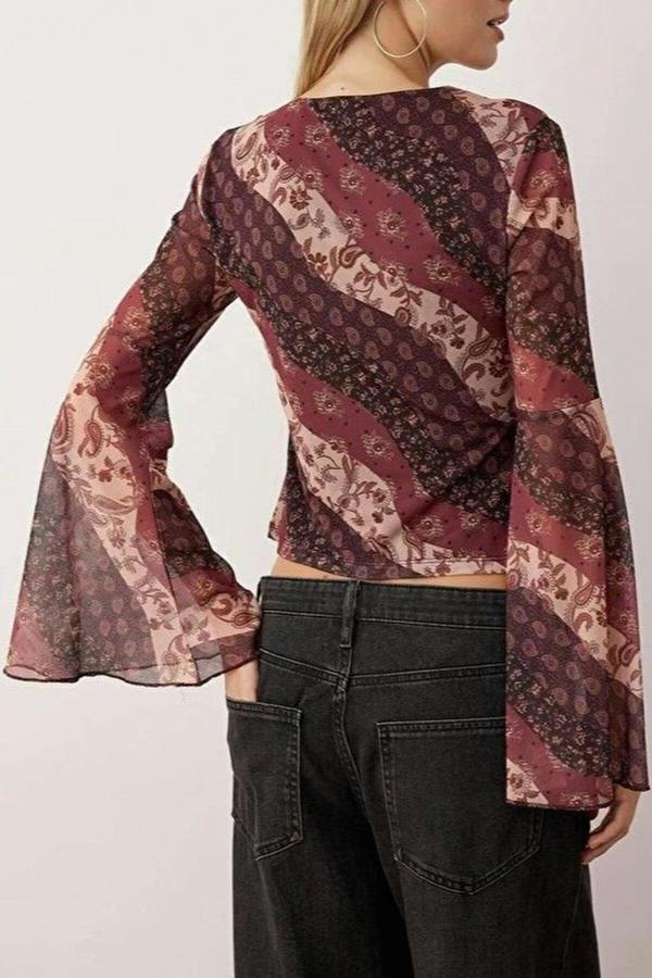 WOVCOR Printed V-neck Spanish Sleeve Tulle Stretch Knit Blouse